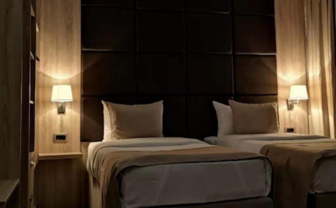 Hotel Garni Ideal ポドゴリツァ エクステリア 写真