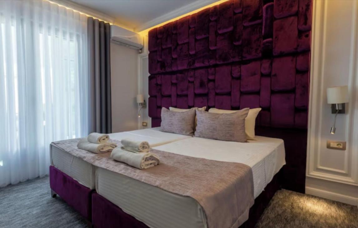 Hotel Garni Ideal ポドゴリツァ エクステリア 写真