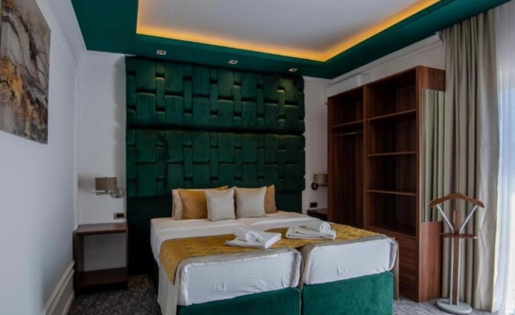 Hotel Garni Ideal ポドゴリツァ エクステリア 写真